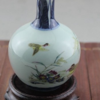 手繪青花瓷花瓶