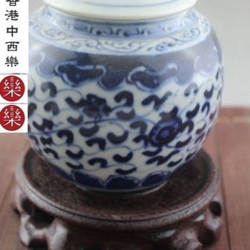 手繪海浪青花瓷花瓶