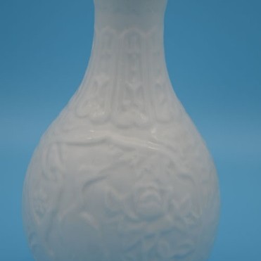 內府內畫 龍鳳呈祥紋白瓶