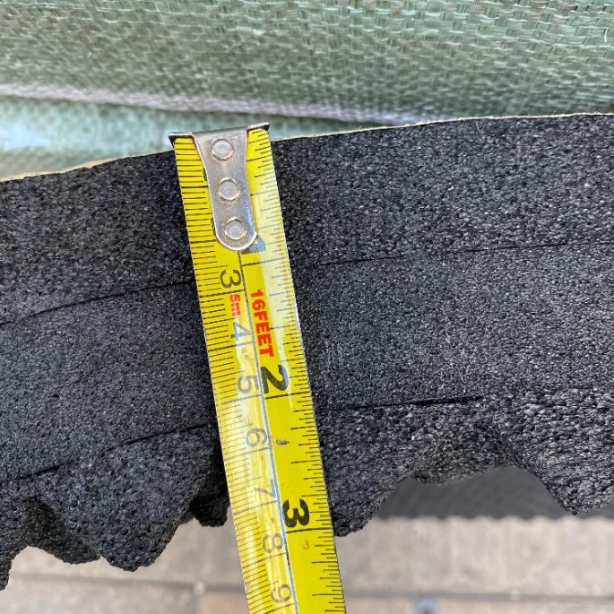 1米X1米 8CM 厚 帶背膠 隔音 波浪棉 
