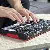AKAI MPK Mini Play MIDI KEYBOARDS 內置喇叭