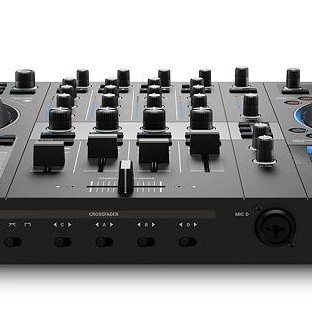 Native Instruments Traktor Kontrol S4 MkIII DJ Controller