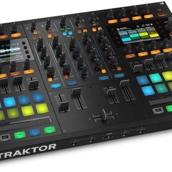 Native Instruments Traktor Kontrol S8 DJ CONTROLLER