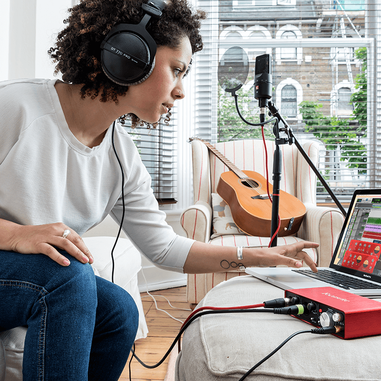 focusrite scarlett Solo (3rd Gen) USB Audio Interface 