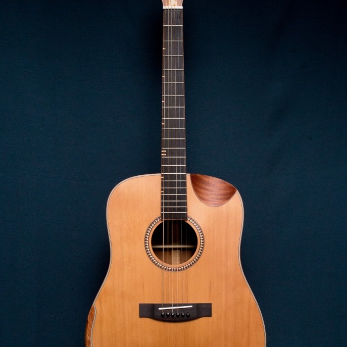 CALVIN SANG CS-7 半缺角手工單板木結他