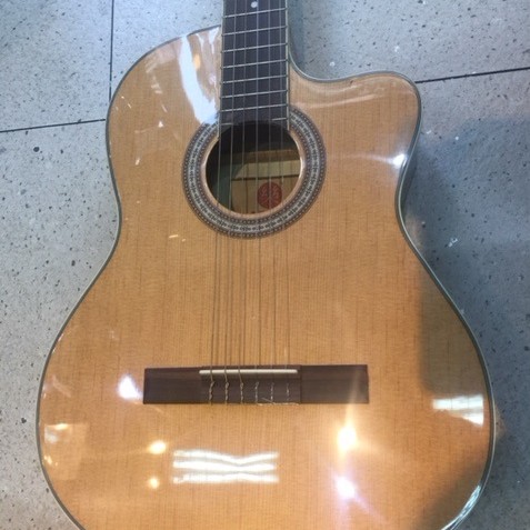 CALVIN SANG CS-3920C 缺角古典結他