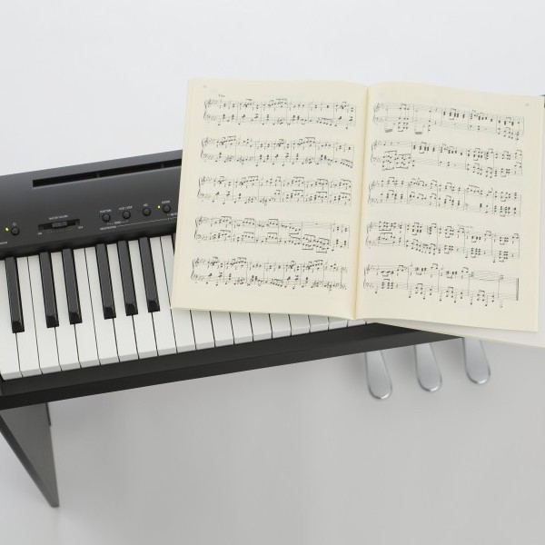 KAWAI ES-110 BK/WH (PIANO ONLY Package)