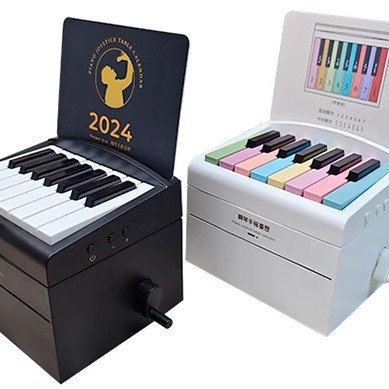 CSAS 2024年 手搖日曆 小鋼琴 臺歷 繁體版 Calendar Desktop Piano