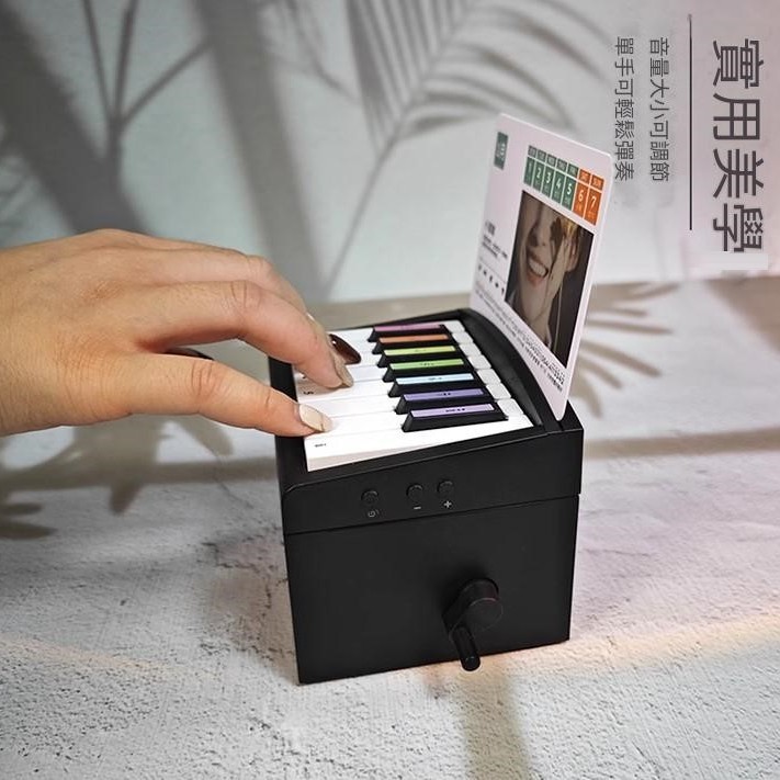 CSAS 2024年 手搖日曆 小鋼琴 臺歷 繁體版 Calendar Desktop Piano